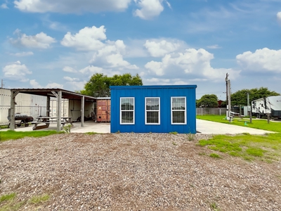 RV PARK In HOLIDAY BEACH - image 7