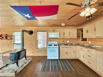 RV PARK In HOLIDAY BEACH - image 16