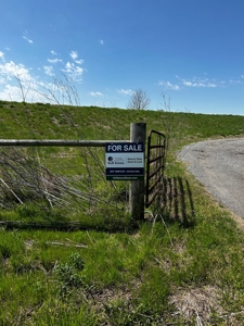 28 Acres of Prime Hunting Land For Sale on Arkansas River - image 2