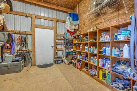 Exclusive Property with Morton Building - image 8