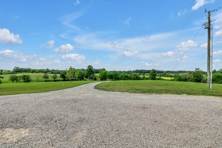 Exclusive Property with Morton Building - image 20