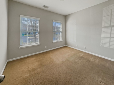 Elegant 3BR/3BA Spring Hill Home with Modern Upgrades - image 24