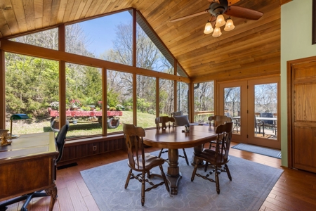 Enchanting 58.92-Acre Estate with Rustic Guest House - image 7