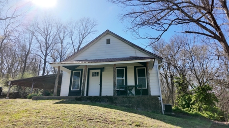 Country Farm House For Sale Everton, Boone County, Arkansas - image 2