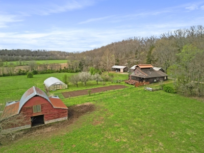 Riverfront Sustainable Farm in Ozark Co, South Central MO - image 1