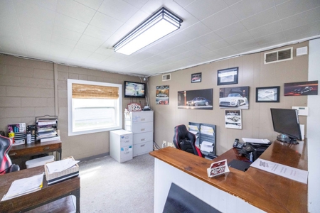 Premier Commercial  Property in Bloomington Indiana for Sale - image 15