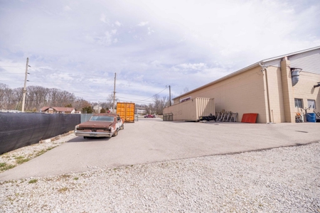 Premier Commercial  Property in Bloomington Indiana for Sale - image 7
