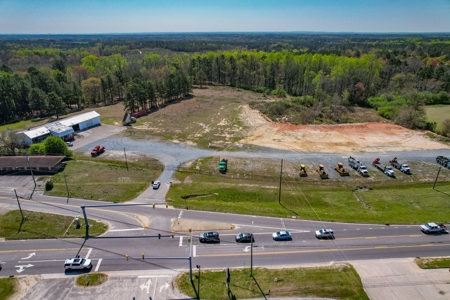 Commercial Land and Building For Sale  in Carthage NC! - image 9