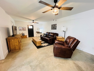 Winnsboro Wood County Texas Furnished Barndominium 6 Acres - image 10