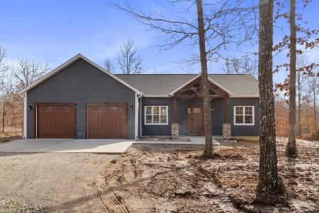 New Construction at the Edge of Town in a Private Setting - image 40