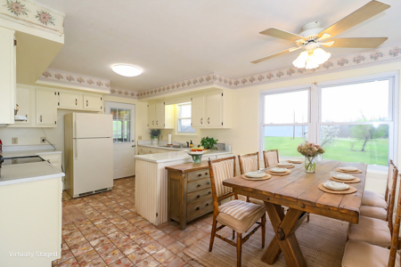 Country home for sale on Lake Cumberland in Monticello KY - image 46
