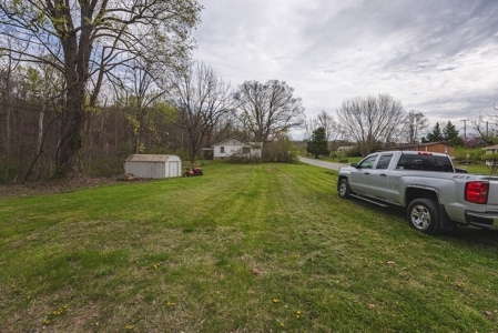 Home, Building and Lake for Sale Near Downtown Salem VA - image 39