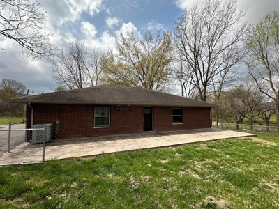 Accepted Offer near Lake Cumberland - image 10