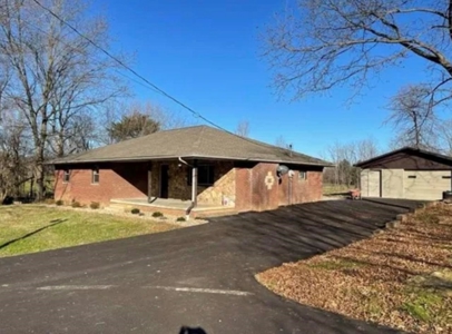 Accepted Offer near Lake Cumberland - image 3