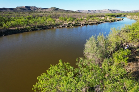 West Texas Pecos River Lake Ranch near Fort Lancaster - image 38