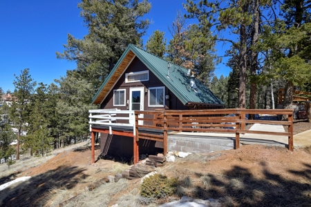 Cozy A-Frame Cabin in the Colorado Mountains - image 1