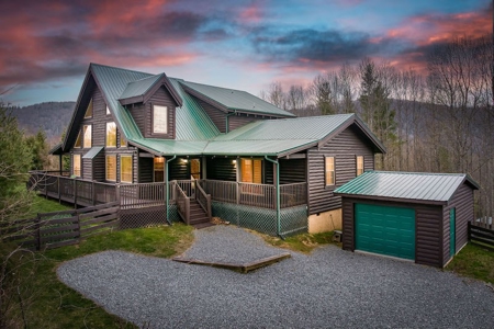 Cabin for Sale in Sugar Grove NC - image 1