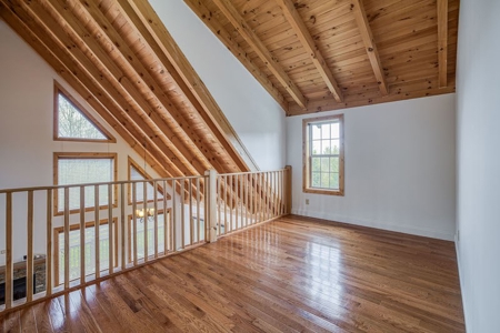 Cabin for Sale in Sugar Grove NC - image 19