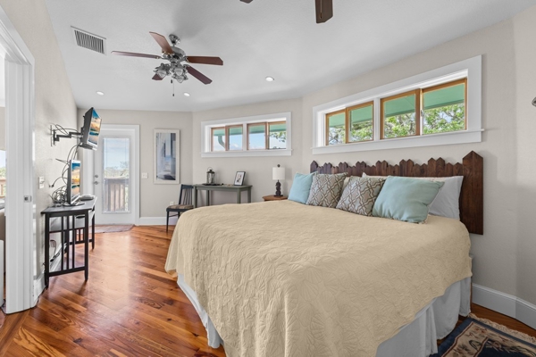 Waterfront House For Sale In Suwannee Florida!!