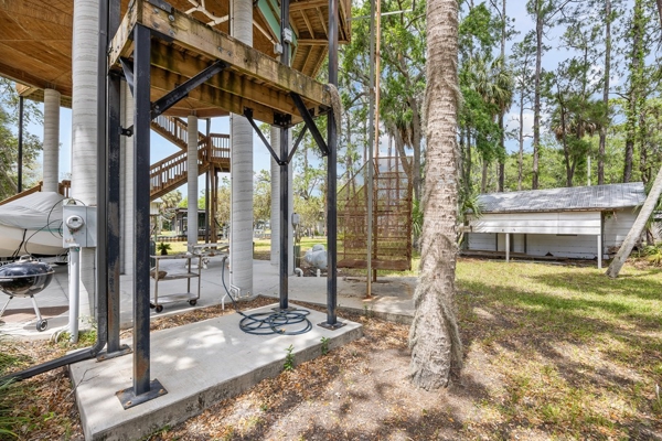 Waterfront House For Sale In Suwannee Florida!!