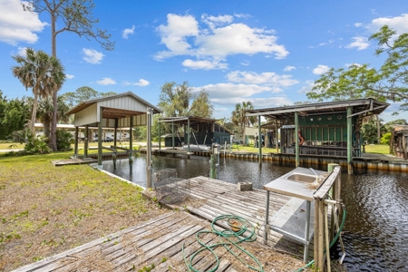 Waterfront House For Sale In Suwannee Florida!! - image 49