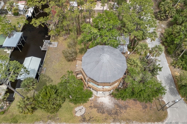 Waterfront House For Sale In Suwannee Florida!!