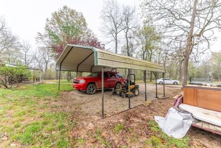 Country Home and Acreage in the Southern Missouri Ozarks - image 8