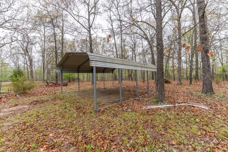 Country Home and Acreage in the Southern Missouri Ozarks - image 7