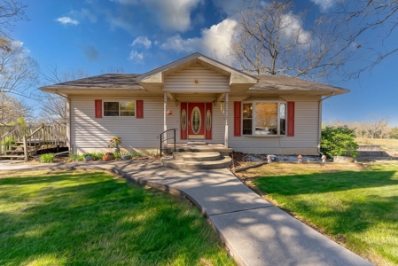 Country Home in the Southern Missouri Ozarks - image 2