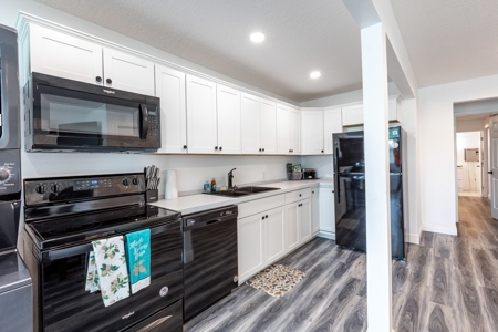 Steinhatchee Waterfront Income-Producing Home For Sale - image 3