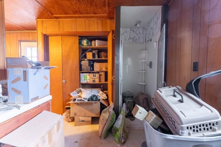 Country Home with acreage in Oregon County - image 20