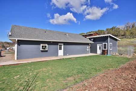 Country Home For Sale in Collbran Colorado - image 17