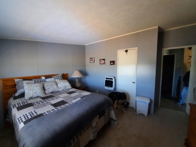 Off  Grid 3bed 2 bath manf. country home on 15 fenced acres - image 22