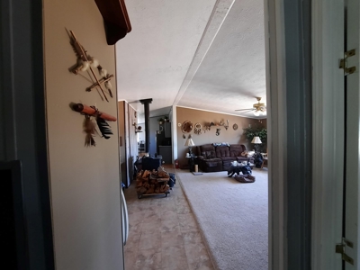 Off  Grid 3bed 2 bath manf. country home on 15 fenced acres - image 26