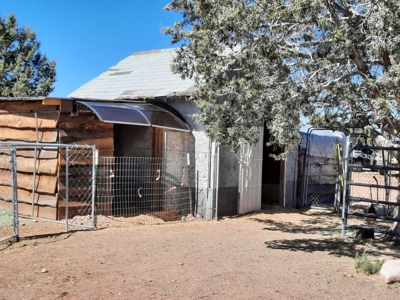 Off  Grid 3bed 2 bath manf. country home on 15 fenced acres - image 28