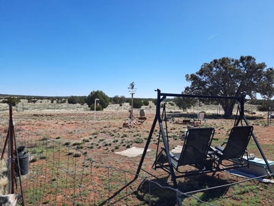 Off  Grid 3bed 2 bath manf. country home on 15 fenced acres - image 9