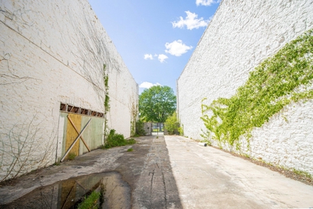 Historic Commercial Prop Building Downtown Harrison For Sale - image 9