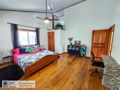 Titled Jungle Home, Carenero Island, Bocas del Toro - image 12