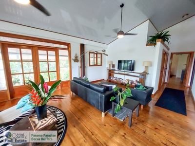 Titled Jungle Home, Carenero Island, Bocas del Toro - image 2