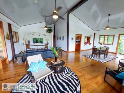 Titled Jungle Home, Carenero Island, Bocas del Toro - image 16