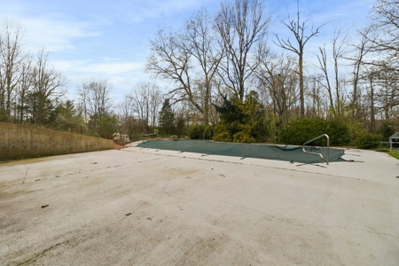 Luxurious Custom 4 Bedroom Home in Cabool Missouri for Sale - image 23