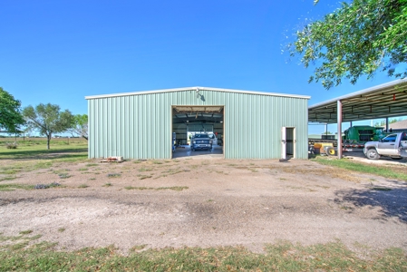 240 Acres in San Patricio County, TX - image 3