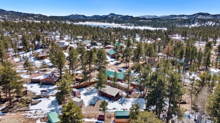 Great Getaway Cabin! - image 25