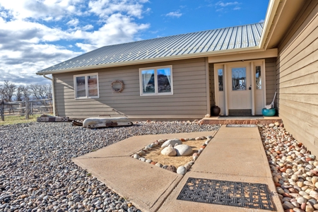 Carbondale CO country home with acreage for sale, Aspen area - image 10