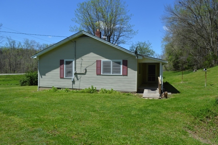 Country Home for Sale in Perry County, Tennessee - image 2