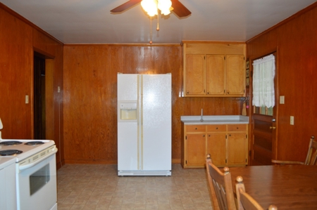 Country Home for Sale in Perry County, Tennessee - image 10