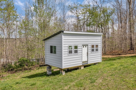 Country Home for Sale in Lewis County, Tennessee - image 33