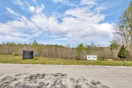 Country Home for Sale in Lewis County, Tennessee - image 28