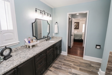 Gorgeous UPDATED Home in Levelland, TX - image 20