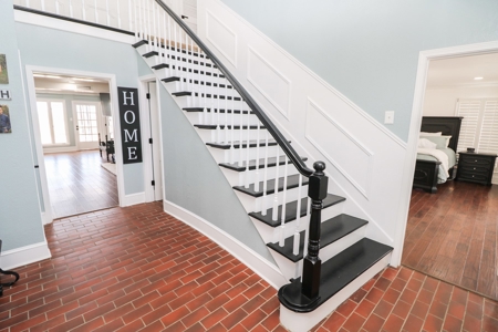Gorgeous UPDATED Home in Levelland, TX - image 2